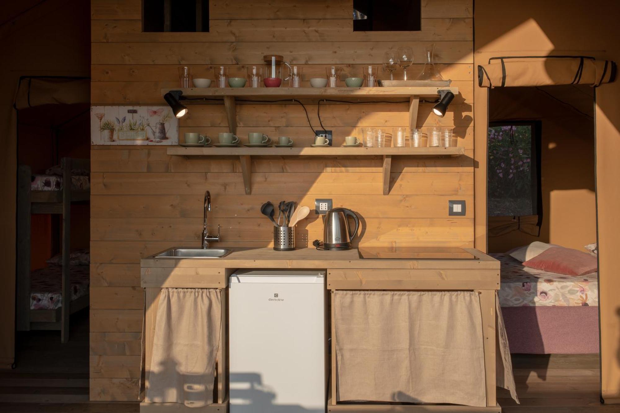 Glamping Debbiare Hotel Riparbella Exterior photo